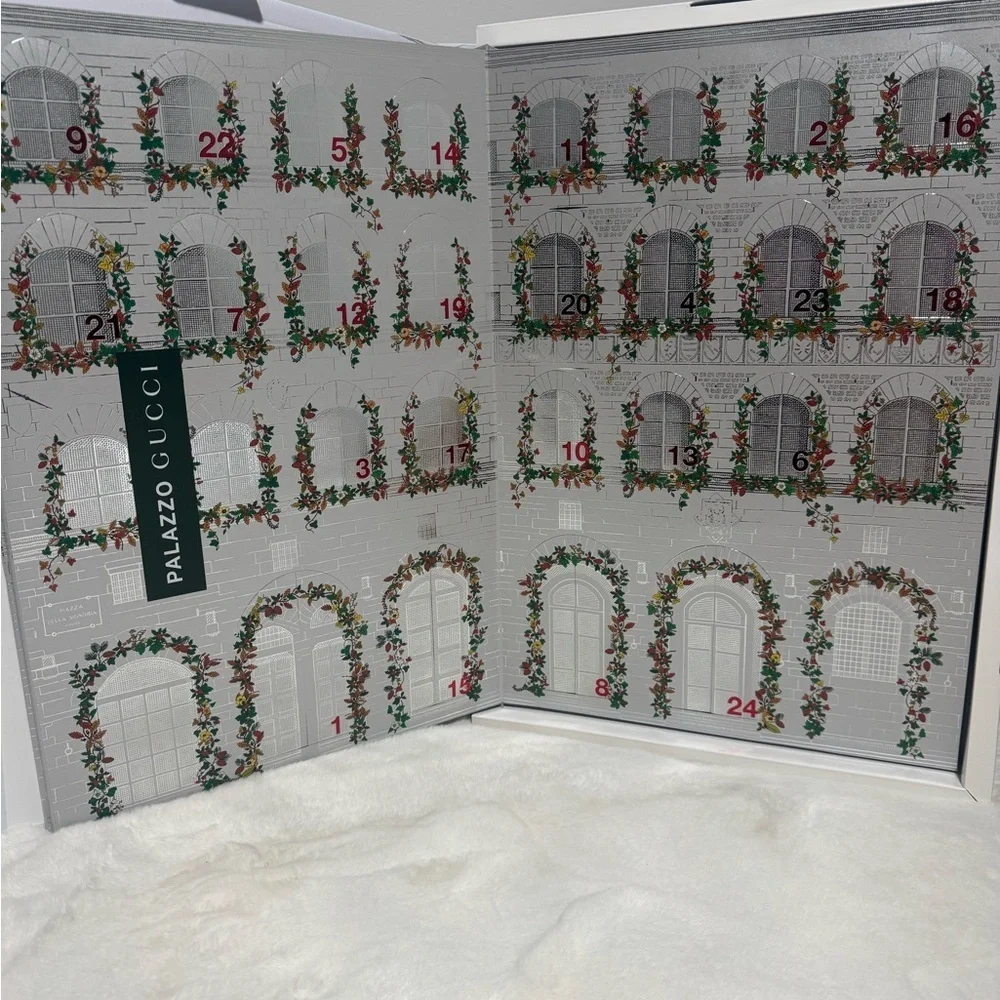GUCCI HOLIDAY / CHRISTMAS ADVENT CALENDAR Rare Collector's Limited Edition!